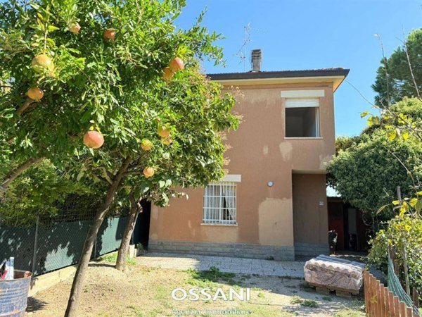 casa indipendente in vendita a Faenza