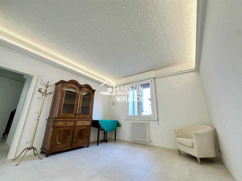 appartamento in vendita a Faenza in zona Centro Storico