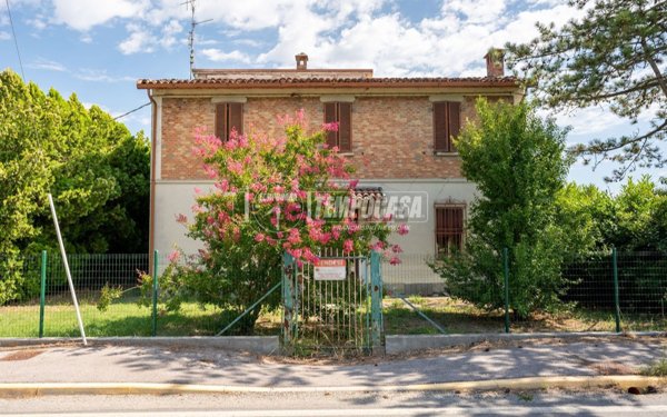 casa indipendente in vendita a Faenza in zona Granarolo