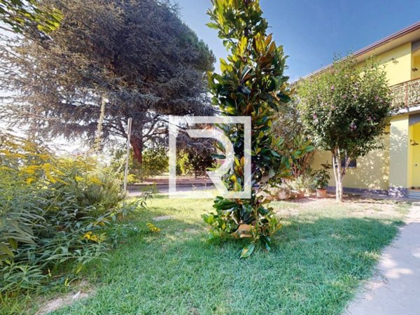 casa indipendente in vendita a Faenza in zona Reda