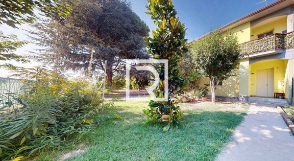 casa indipendente in vendita a Faenza in zona Reda