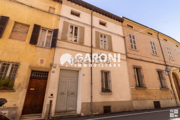 appartamento in vendita a Faenza in zona Centro Storico