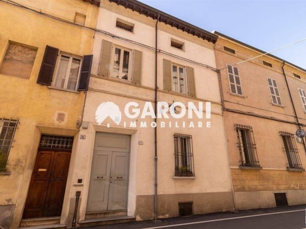 appartamento in vendita a Faenza in zona Centro Storico