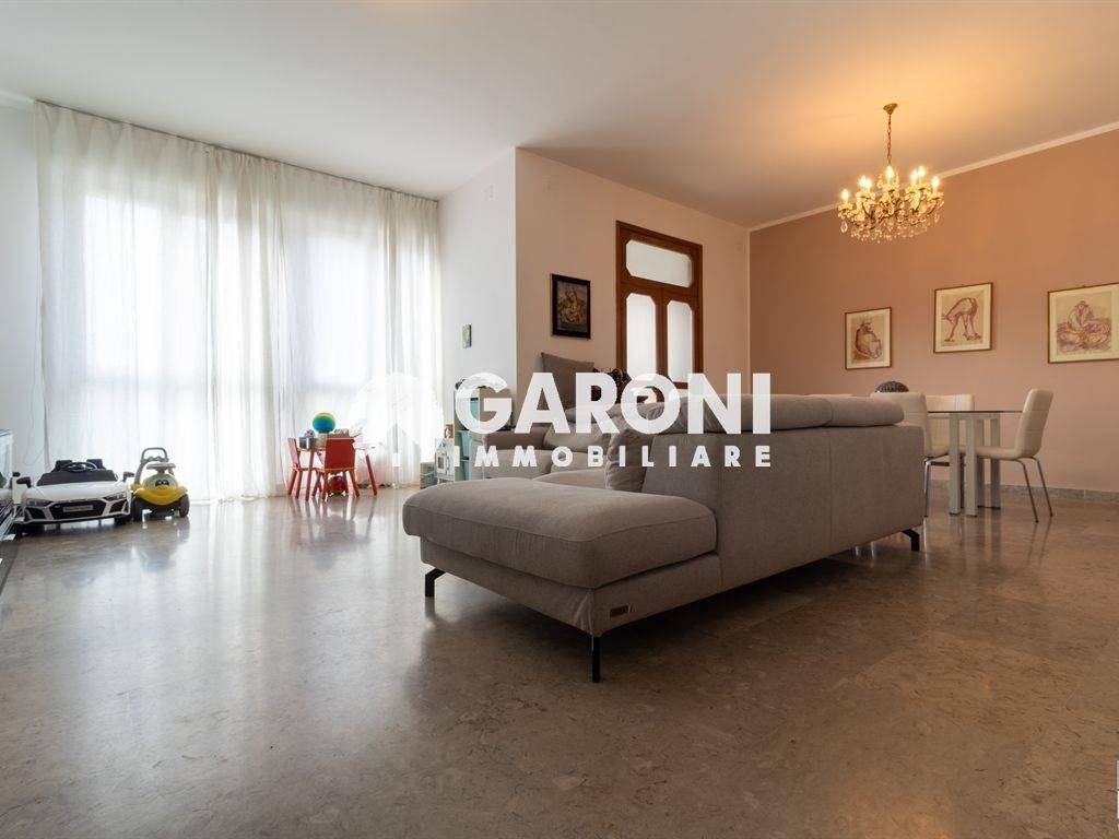 appartamento in vendita a Faenza in zona Centro Storico