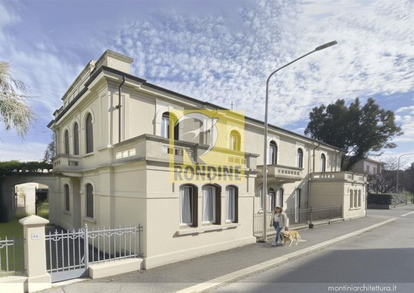 appartamento in vendita a Faenza in zona Centro Storico