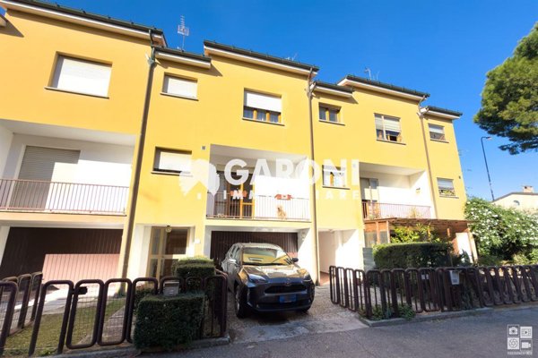 casa indipendente in vendita a Faenza