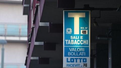 negozio in vendita a Faenza in zona Centro Storico