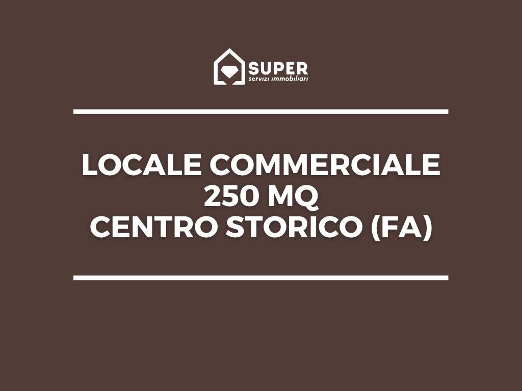negozio in vendita a Faenza in zona Centro Storico
