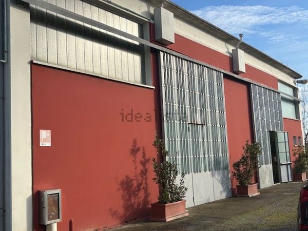 capannone in vendita a Faenza