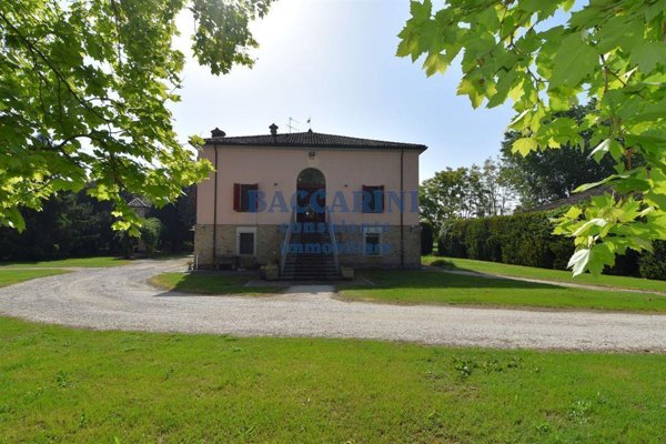 casa indipendente in vendita a Faenza