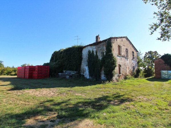 casa indipendente in vendita a Faenza