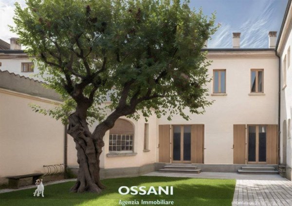 appartamento in vendita a Faenza in zona Centro Storico