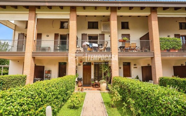 appartamento in vendita a Faenza in zona Santa Lucia