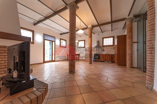 casa indipendente in vendita a Faenza