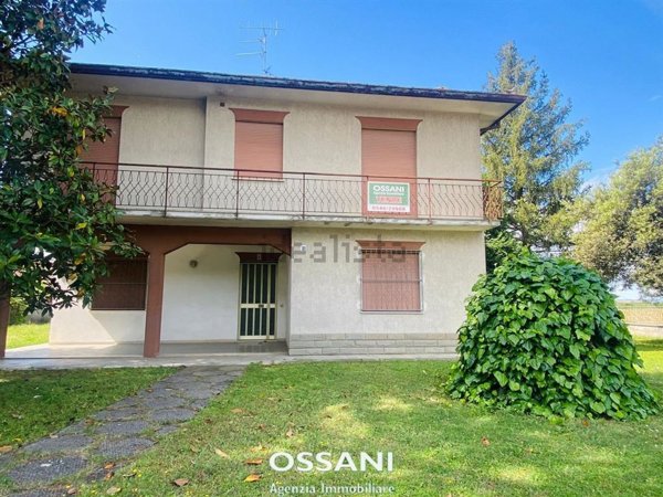 casa indipendente in vendita a Faenza in zona Reda