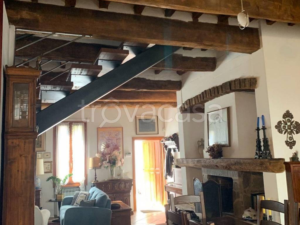 casa indipendente in vendita a Faenza in zona Centro Storico