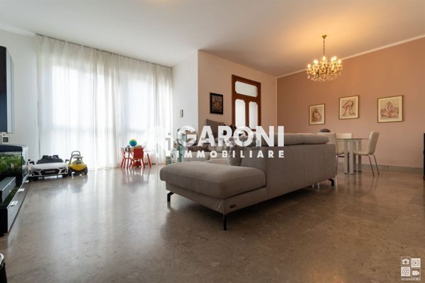 appartamento in vendita a Faenza in zona Centro Storico