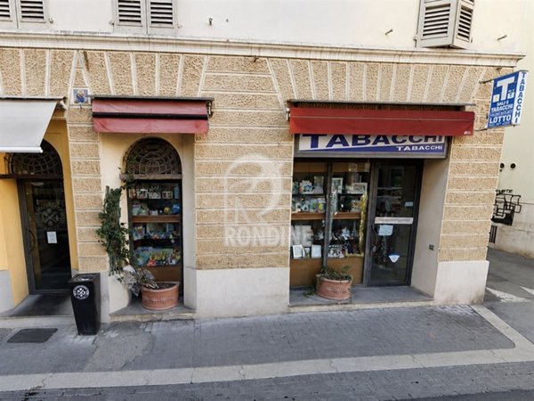 negozio in vendita a Faenza in zona Centro Storico