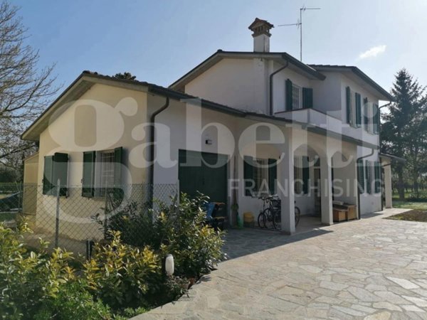 casa indipendente in vendita a Faenza