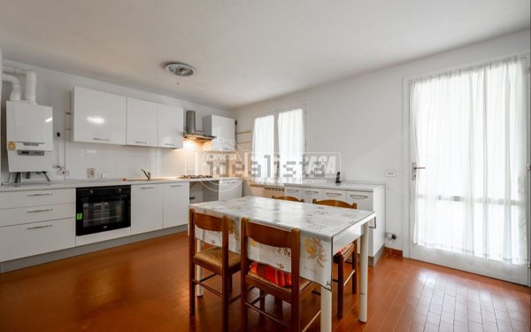 casa indipendente in vendita a Faenza