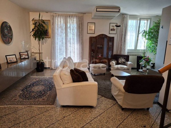 casa indipendente in vendita a Faenza