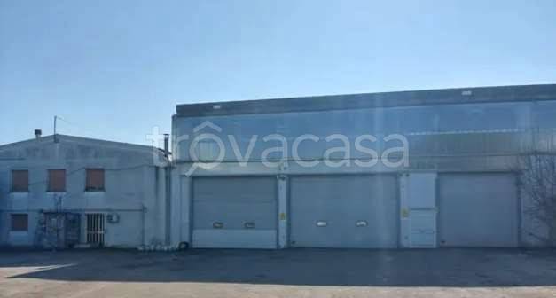 capannone in vendita a Faenza