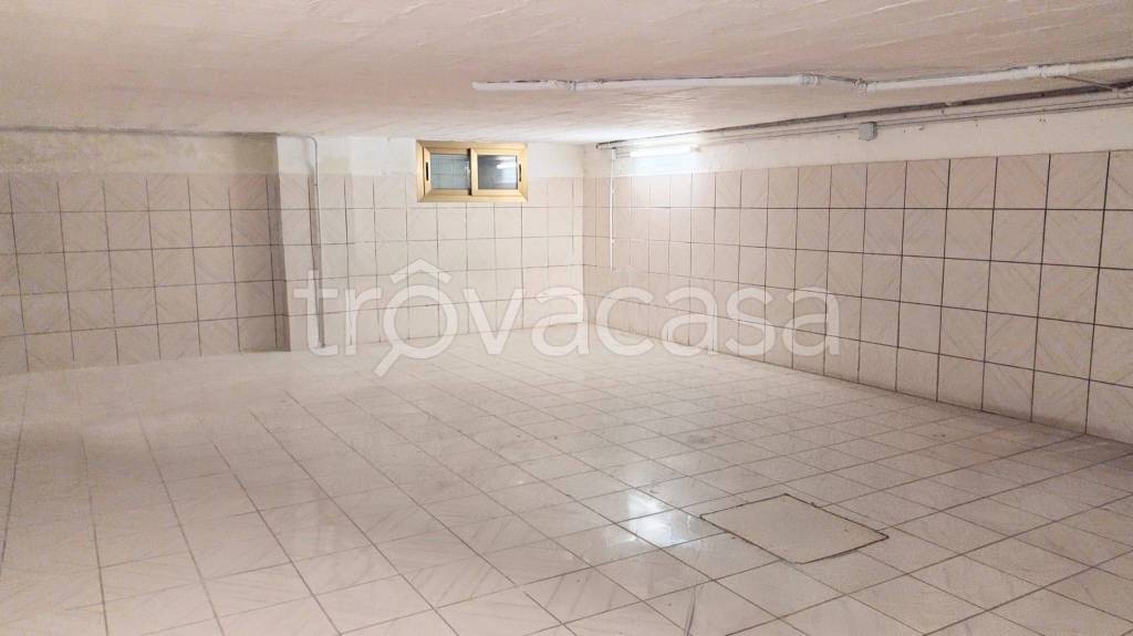 locale commerciale in vendita a Faenza in zona Fossolo