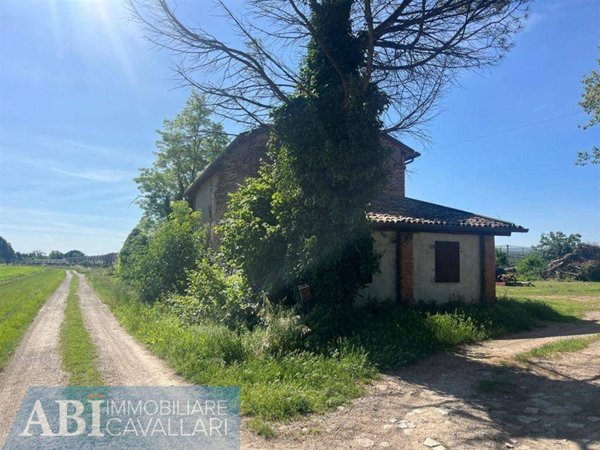 casa indipendente in vendita a Faenza in zona Sant'Andrea
