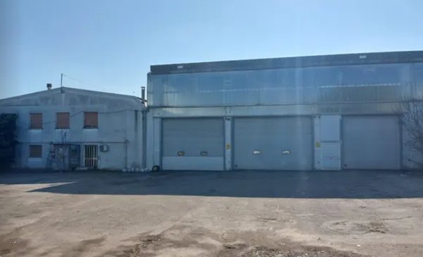 capannone in vendita a Faenza