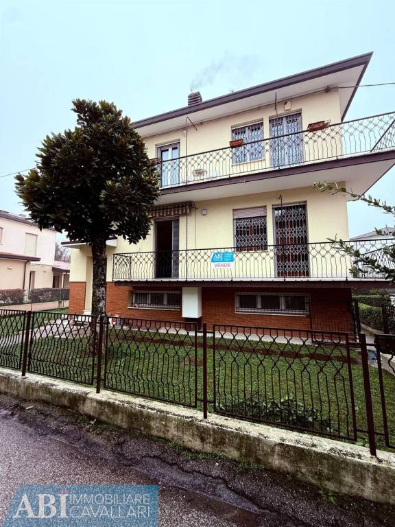 appartamento in vendita a Faenza