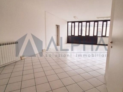 ufficio in vendita a Faenza