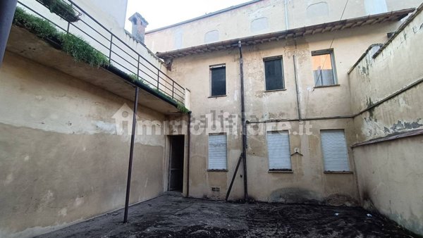 appartamento in vendita a Faenza in zona Centro Storico
