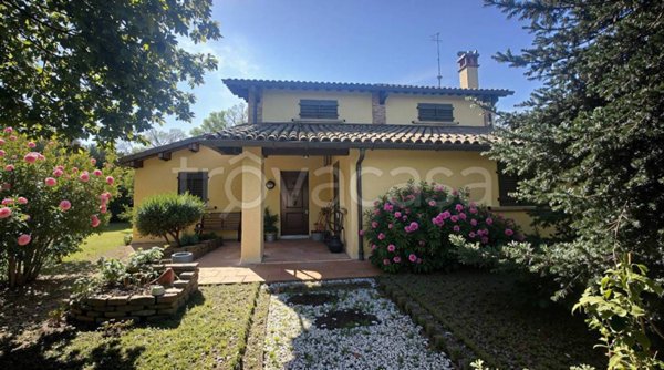 casa indipendente in vendita a Faenza in zona Centro Storico