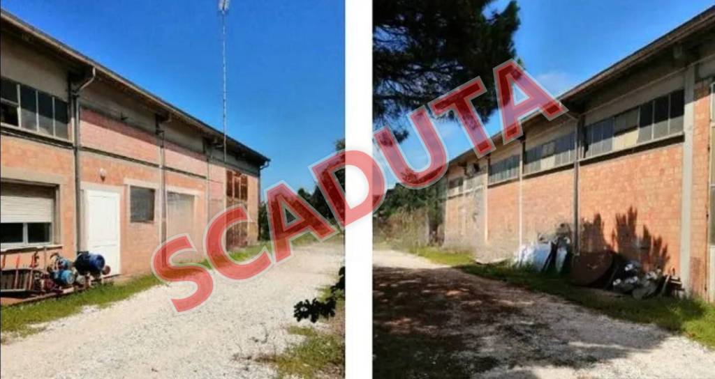 locale commerciale in vendita a Faenza in zona Sant'Andrea