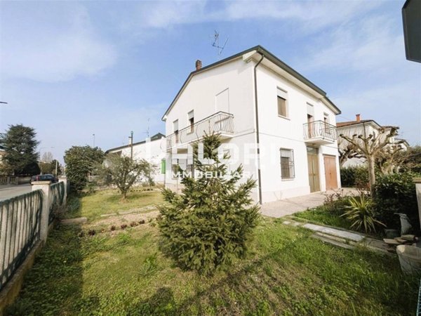 casa indipendente in vendita a Faenza in zona Granarolo
