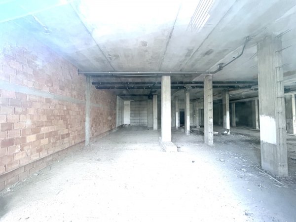 negozio in vendita a Faenza