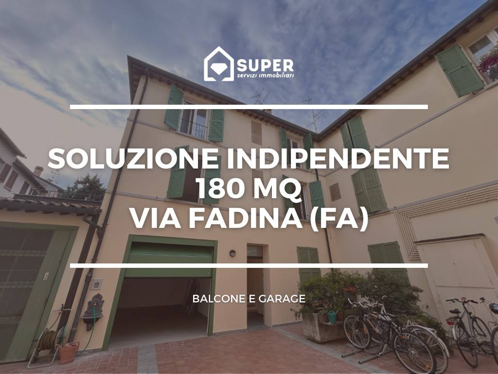 casa indipendente in vendita a Faenza in zona Centro Storico