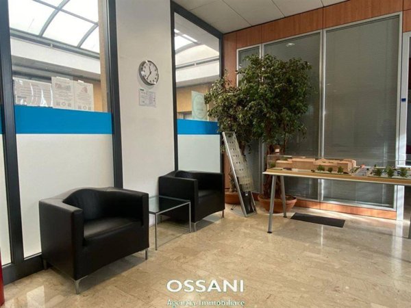 ufficio in vendita a Faenza in zona Centro Storico