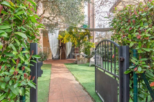 appartamento in vendita a Faenza in zona Santa Lucia