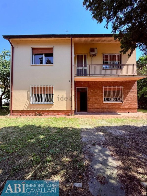 casa indipendente in vendita a Faenza