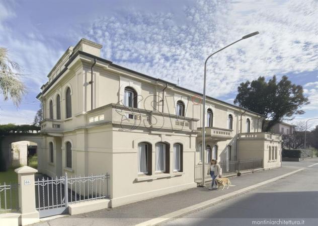 appartamento in vendita a Faenza in zona Centro Storico