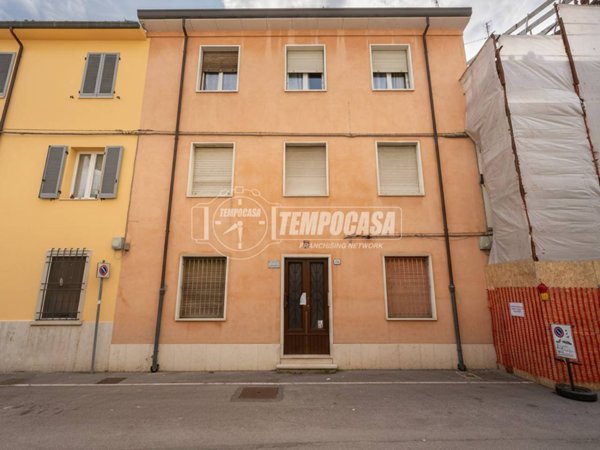 appartamento in vendita a Faenza in zona Centro Storico