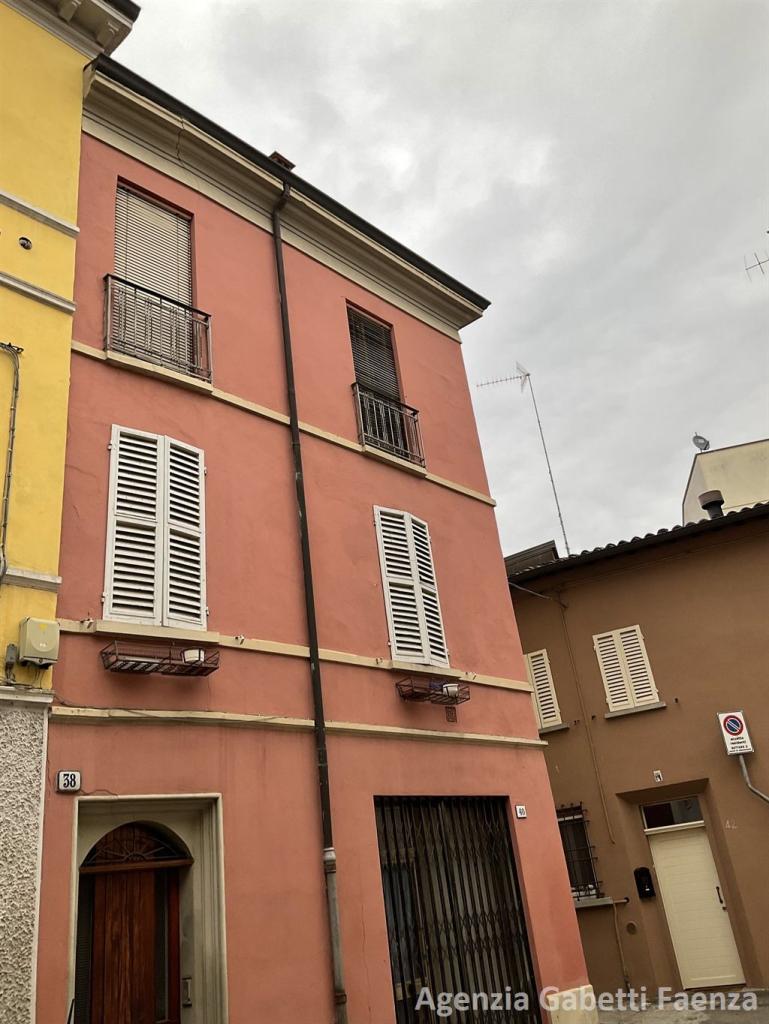 casa indipendente in vendita a Faenza