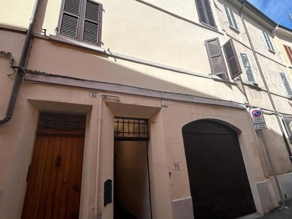 casa indipendente in vendita a Faenza in zona Centro Storico
