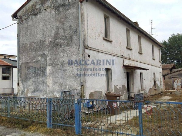 casa indipendente in vendita a Faenza in zona Reda