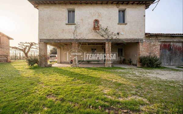 casa indipendente in vendita a Faenza
