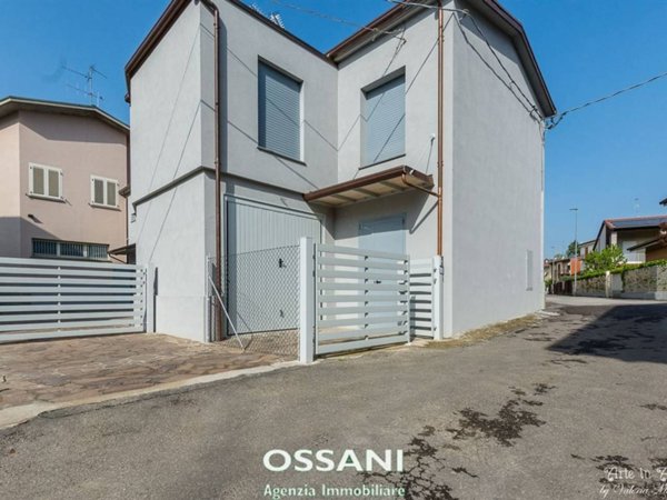 casa indipendente in vendita a Faenza