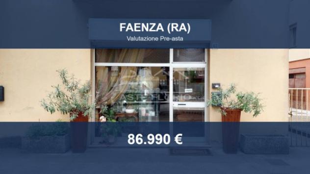 negozio in vendita a Faenza