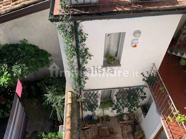 casa indipendente in vendita a Faenza in zona Centro Storico
