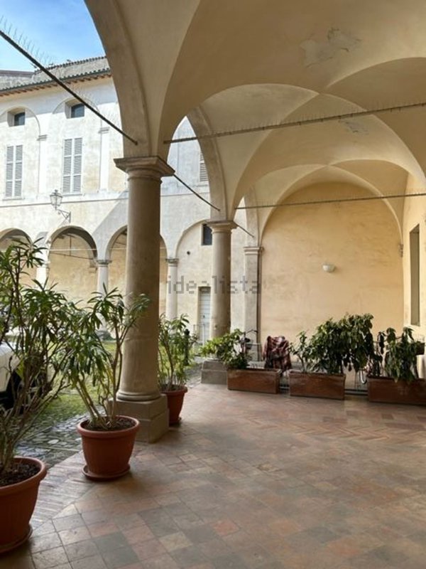 appartamento in vendita a Faenza in zona Centro Storico